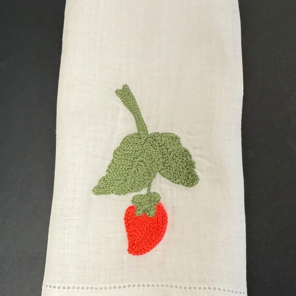 Vintage,Unused White Madeira Linen , Embroidered Berry Finger Tip Guest Towel